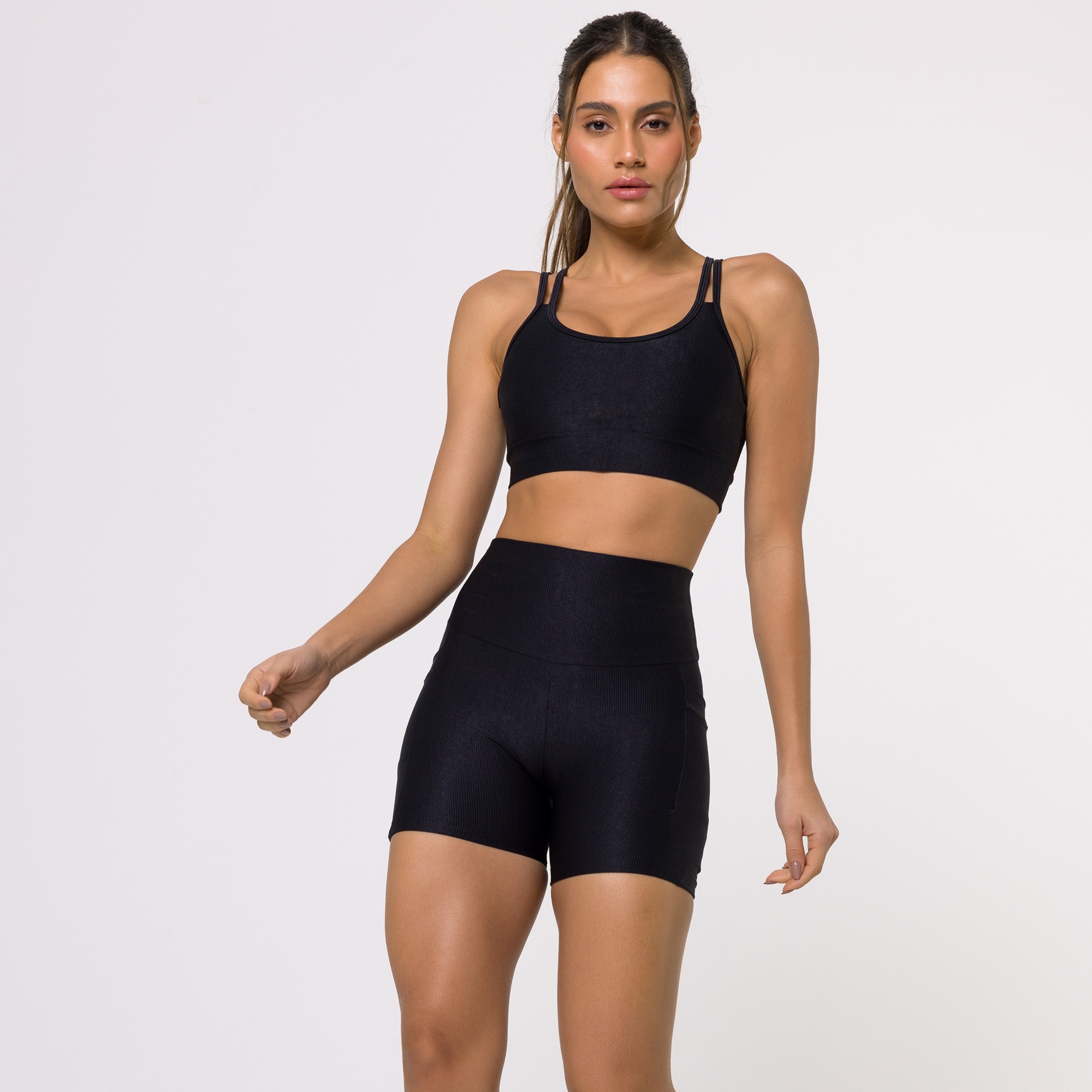 Compre o look completo