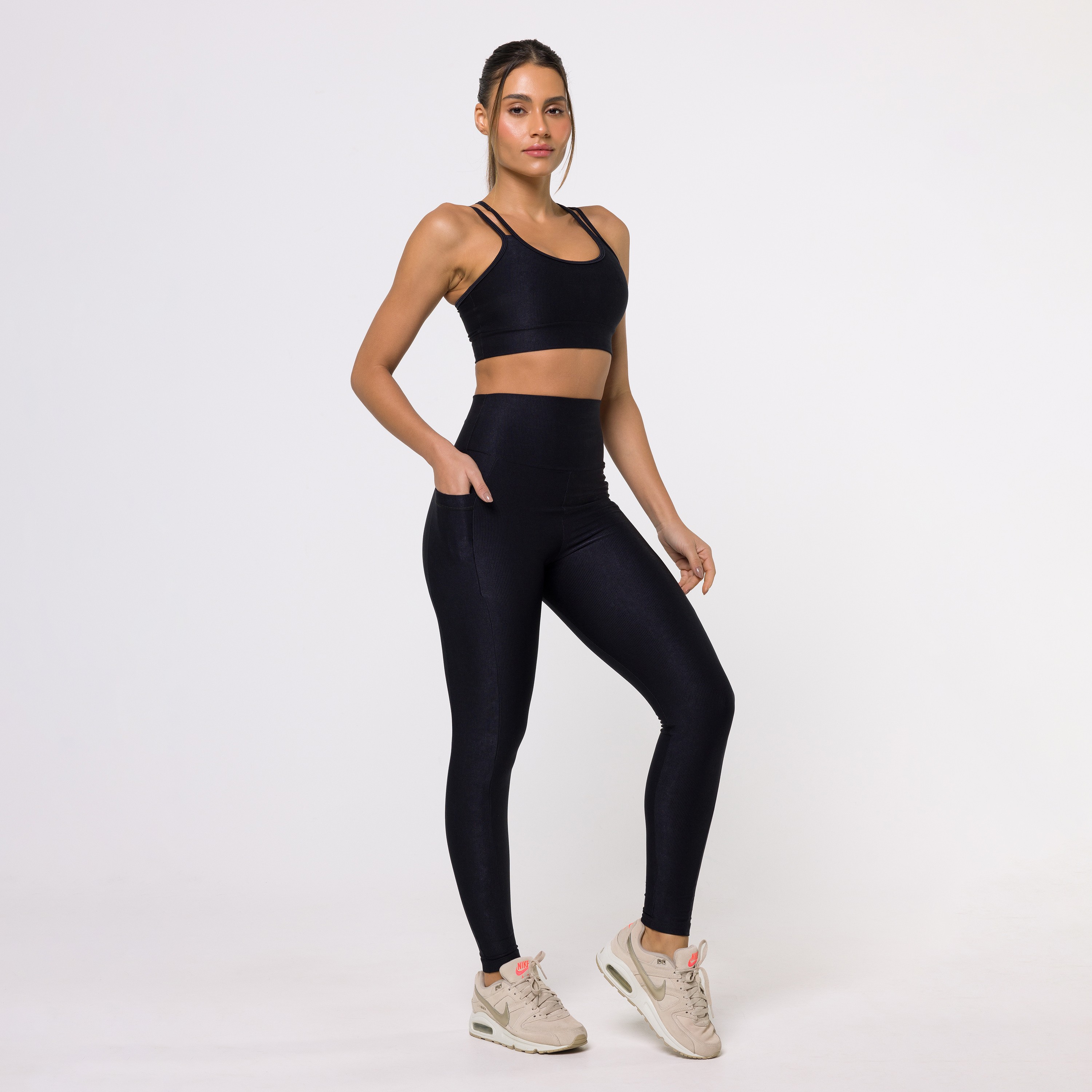 Compre o look completo