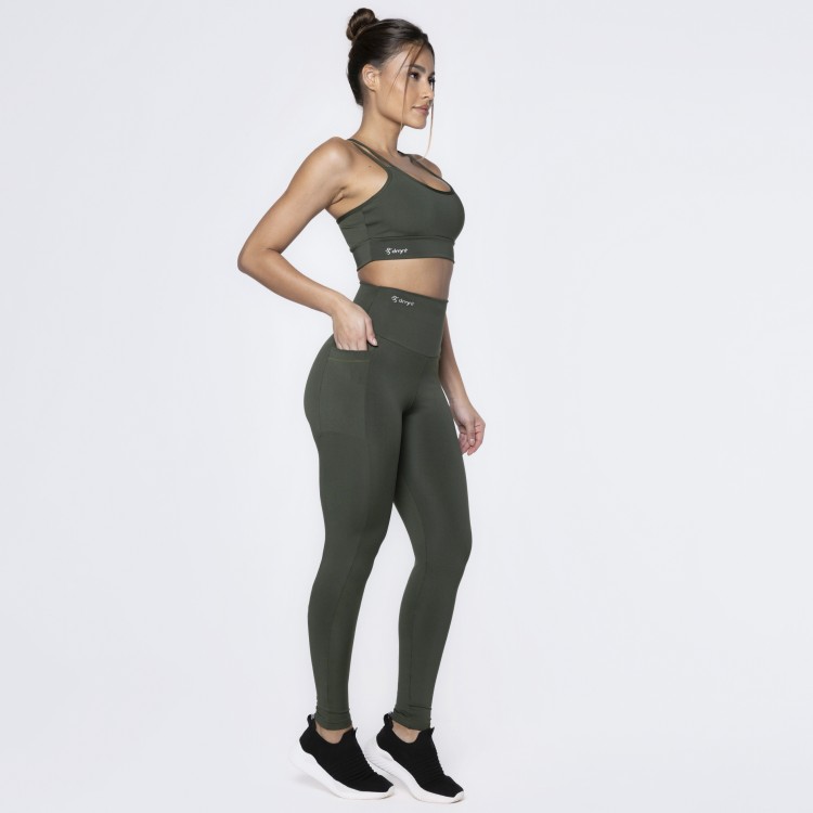 Calça Legging Basics Com Bolsos Laterais Verde Musgo