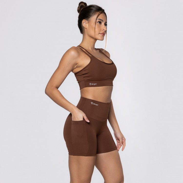 Short Fitness Basics Com Bolsos Laterais Marrom Café