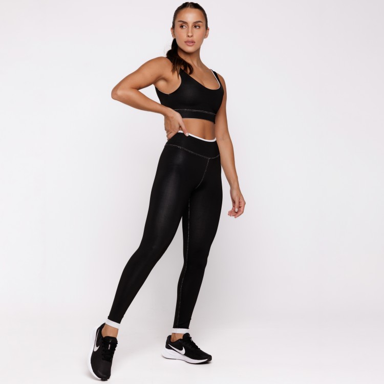 Legging Fitness Reversível Branca Tenha Dois Looks em Uma Só Peça