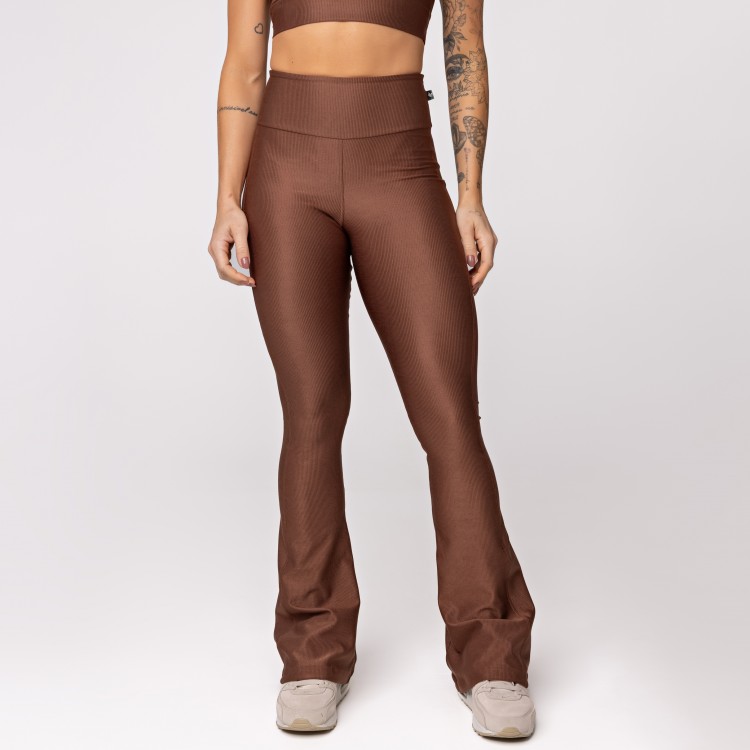 Calça Flare Canelada Marrom