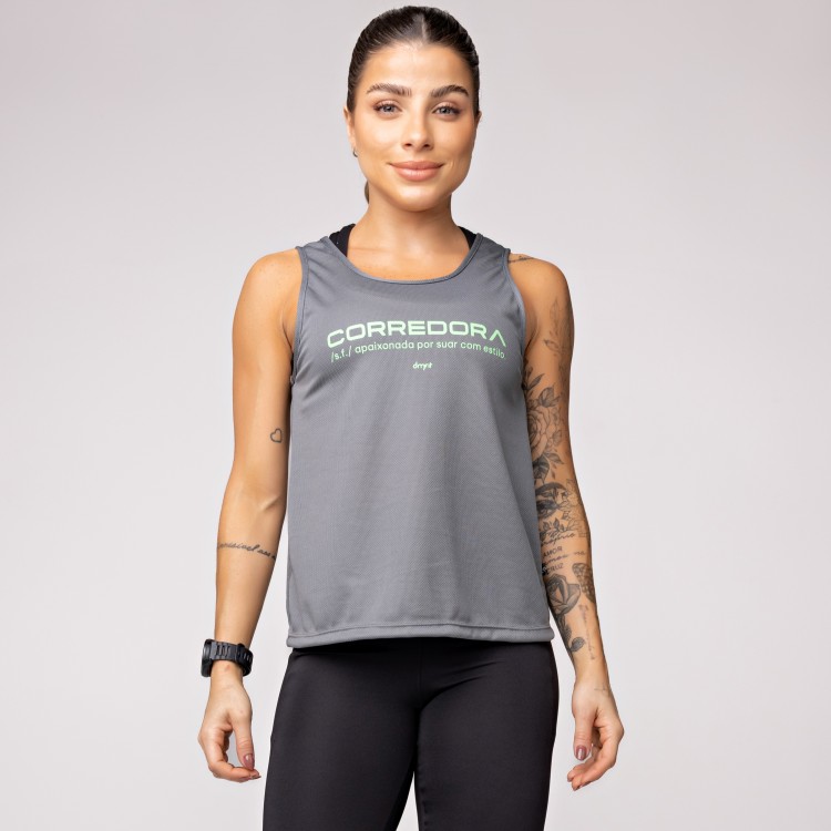 Regata Dry Furadinho Cinza com Detalhe e Estampa Corredora