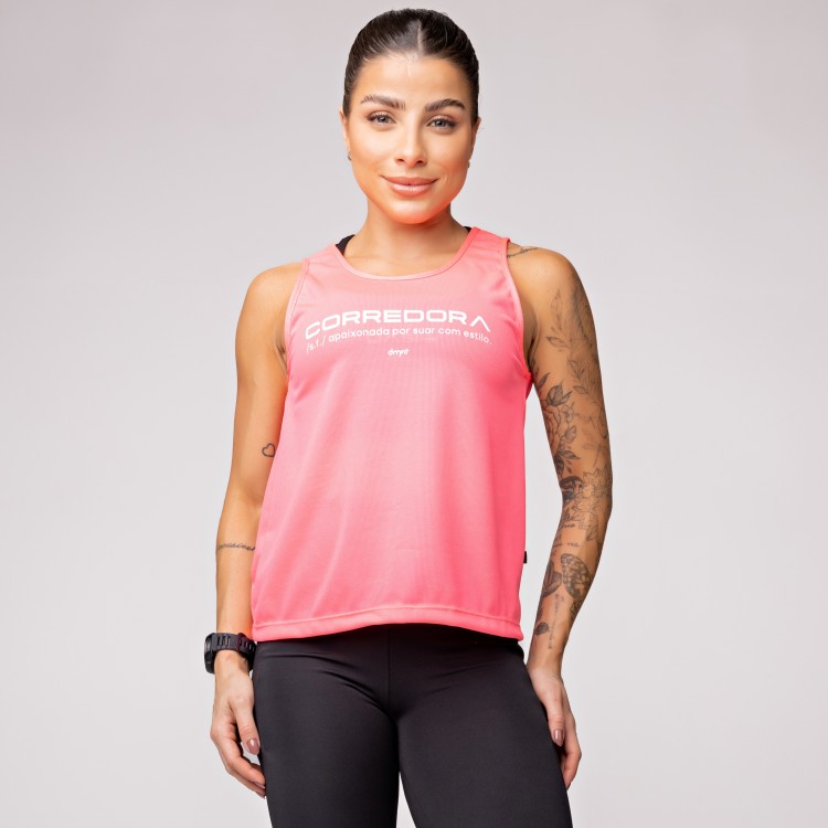 Regata Dry Furadinho Rosa com Detalhe e Estampa Corredora