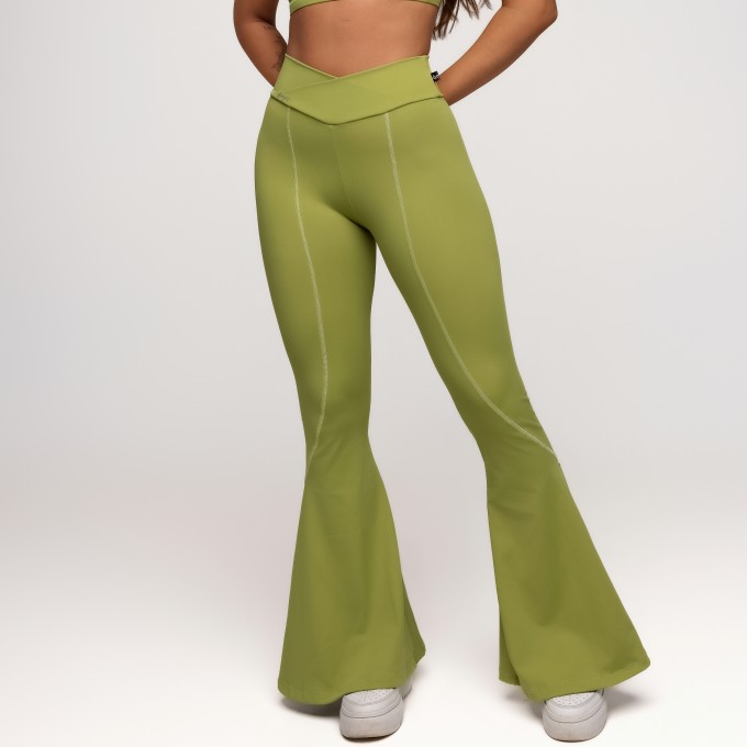 Calça Flare Poliamida com Cós Transpassado Verde Palmeira