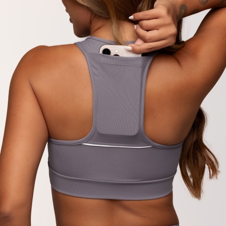 Top em Poliamida Cinza com Bolso na Frente e nas Costas