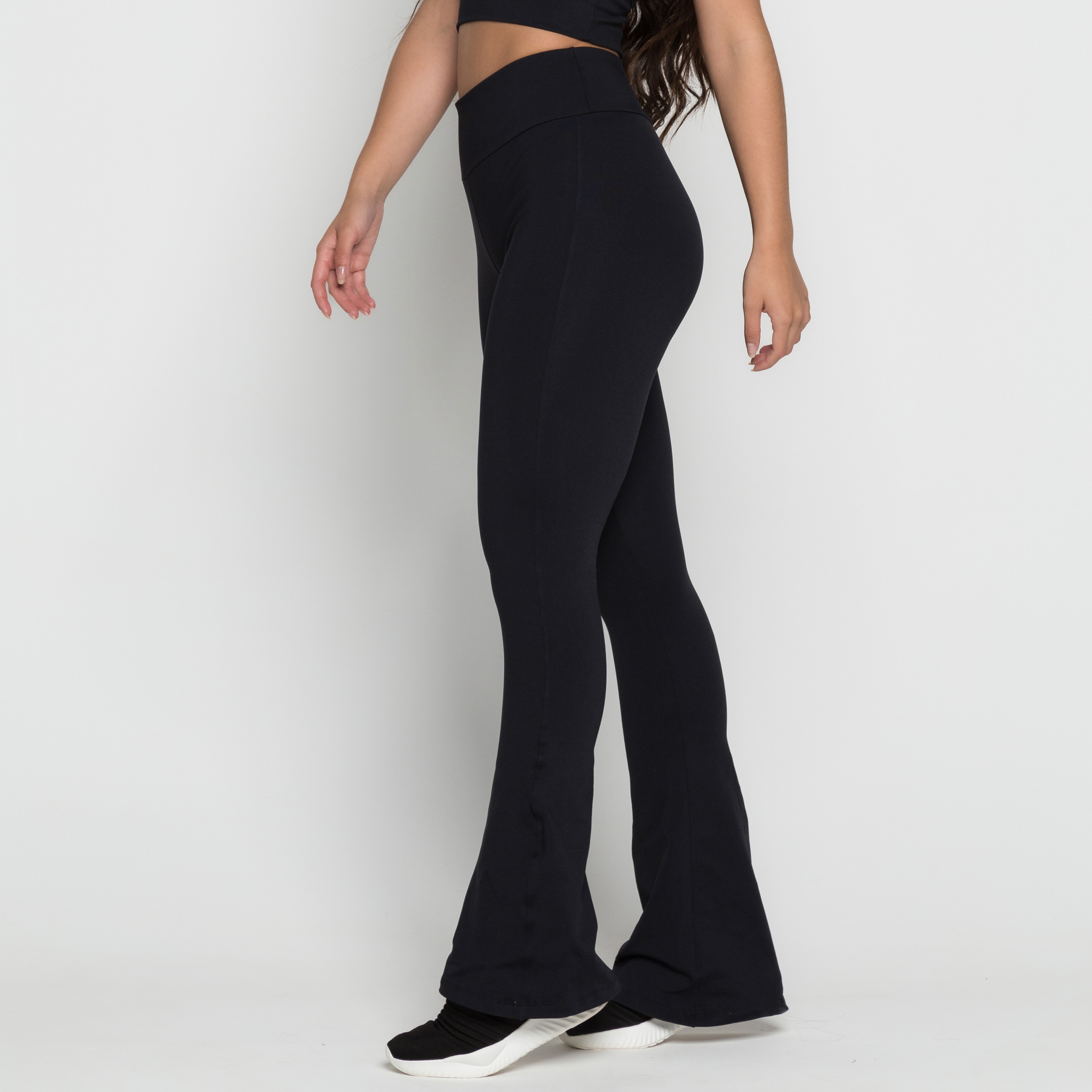 Calça Flare Poliamida Preta