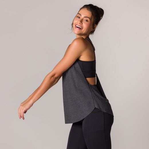 Regata Fitness Cinza Basics com Elástico Nas Costas