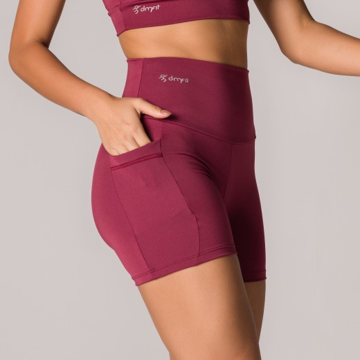 Short Fitness Basics Com Bolsos Laterais Marsala