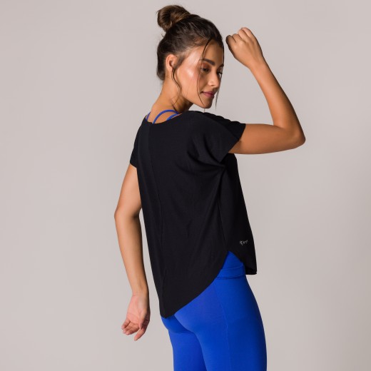 Blusa Fitness Dry Preta Basics