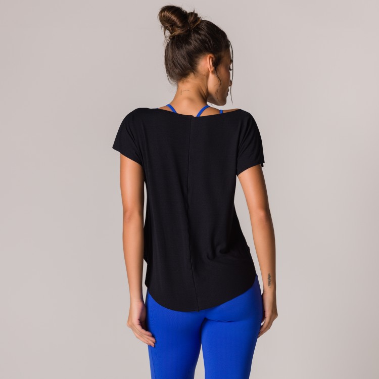 Blusa Fitness Dry Preta Basics