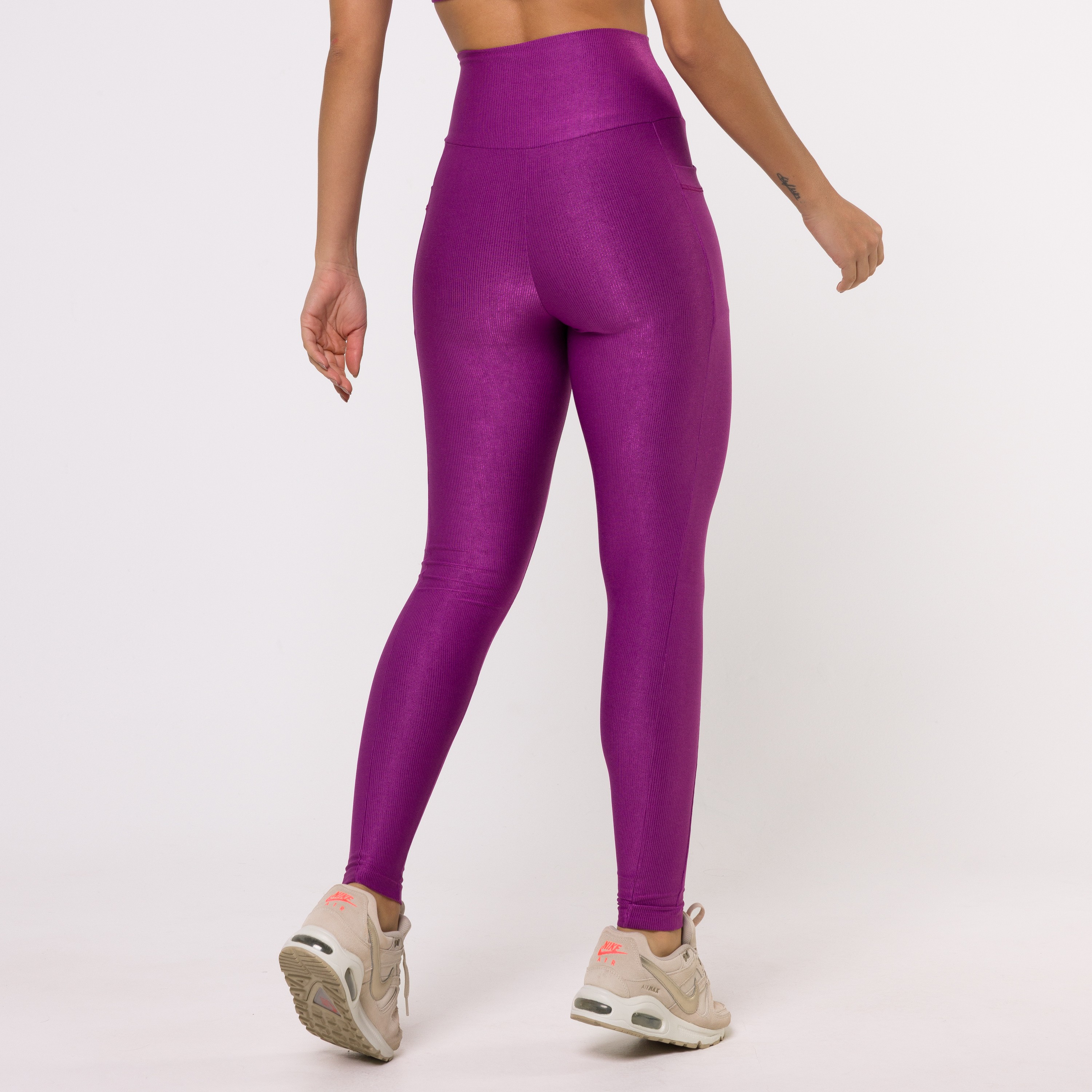 Calça Legging Esportiva com Textura Canelada e Recortes Branco