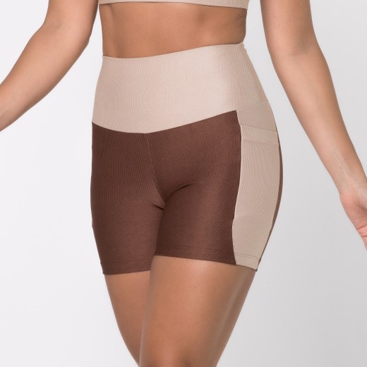 Short Fitness Canelado Com Bolsos Laterais Colors Marrom