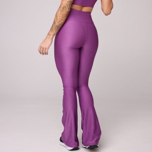 Calça Flare Canelada Tônic