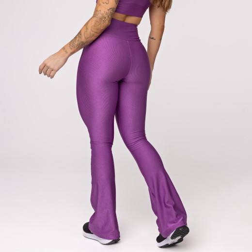 Calça Flare Canelada Tônic