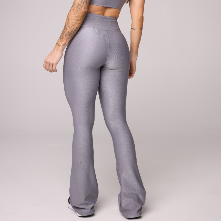 Calça Flare Canelada Cinza