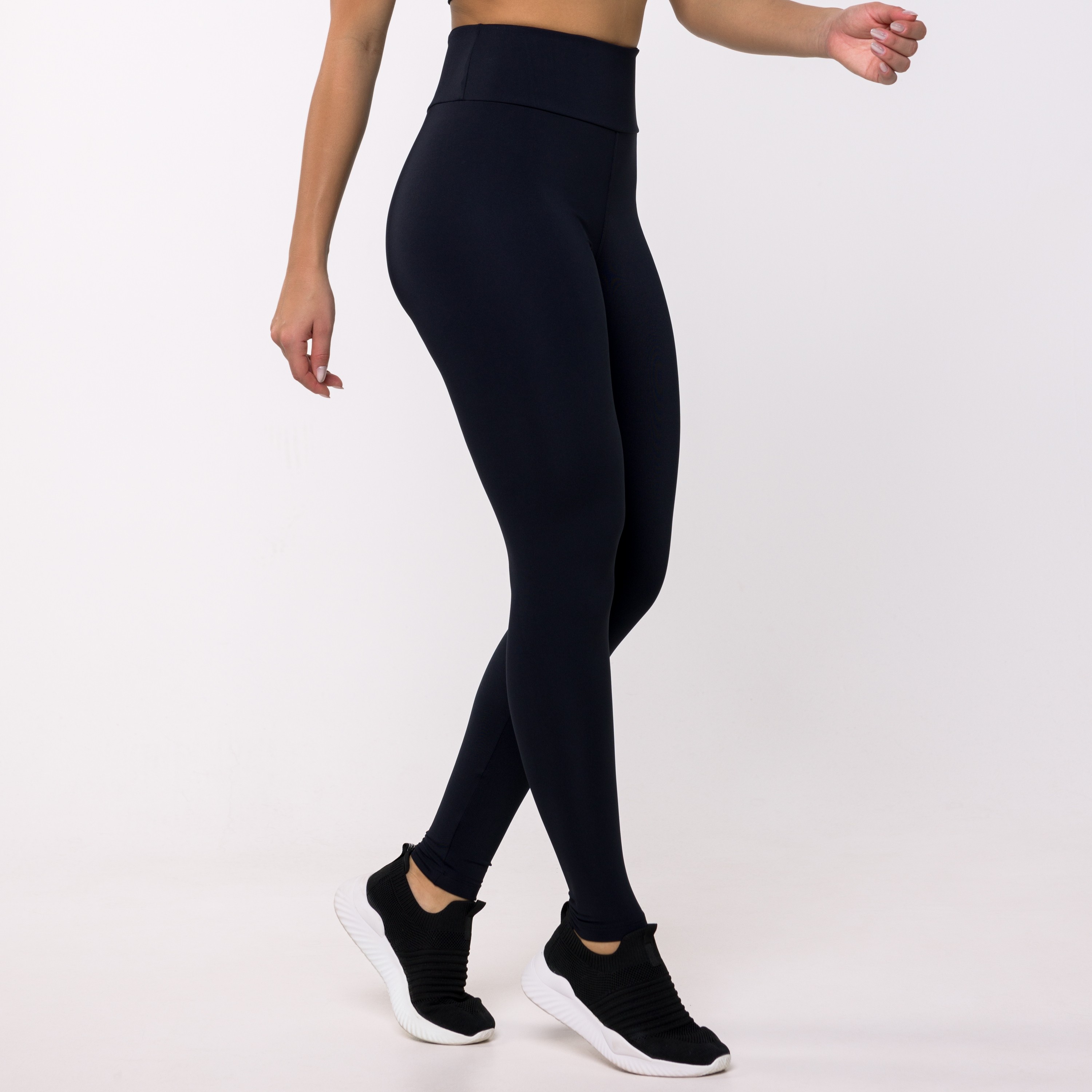 Calça Legging Poliéster Preta Básica - Avvi