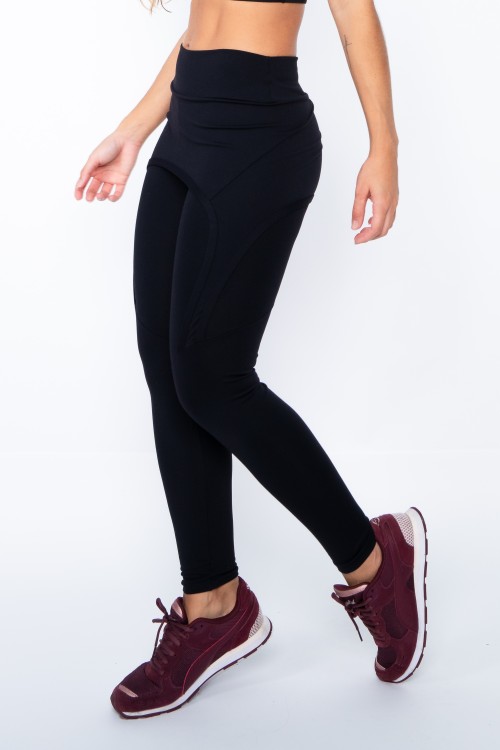 Calça Legging Poliamida com Tapa Bumbum Preta