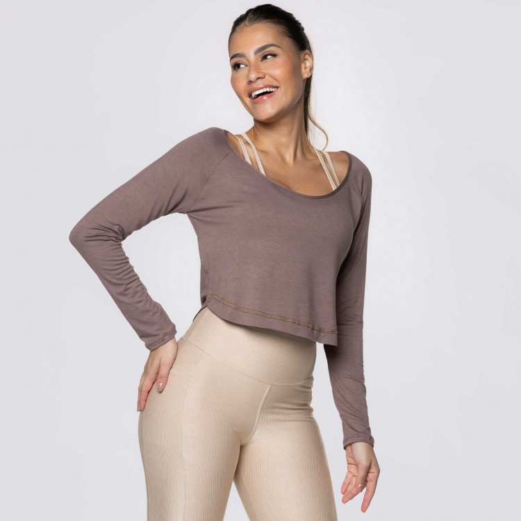 Tapa Bumbum e Cropped Marrom Café