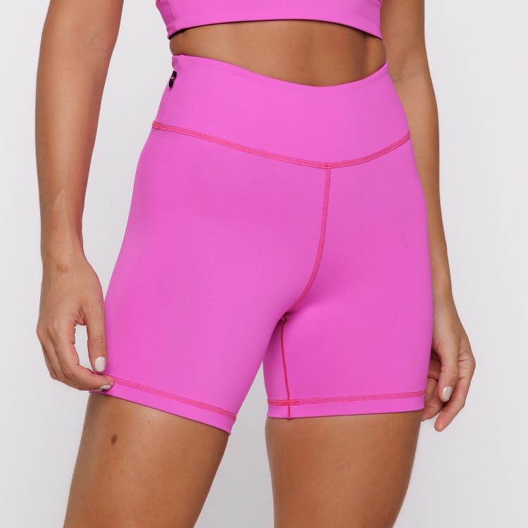 Short Fitness Reversível Pitaia Tenha Dois Looks em Uma Só Peça