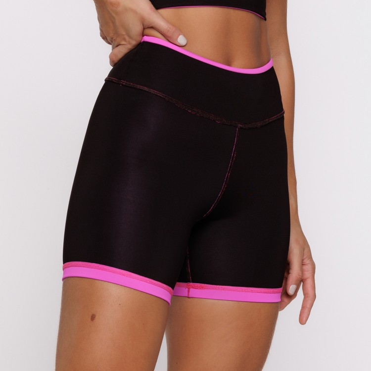 Short Fitness Reversível Pitaia Tenha Dois Looks em Uma Só Peça